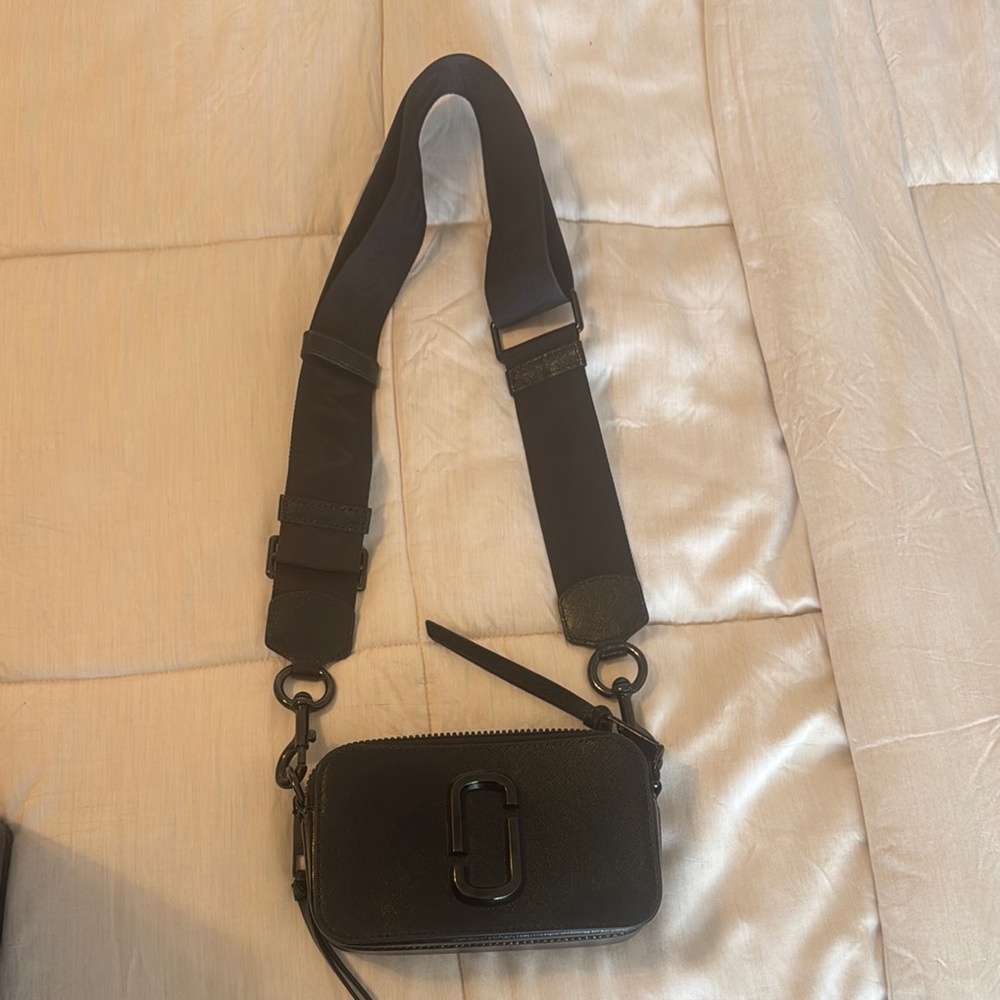 Marc Jacob’s snapshot purse